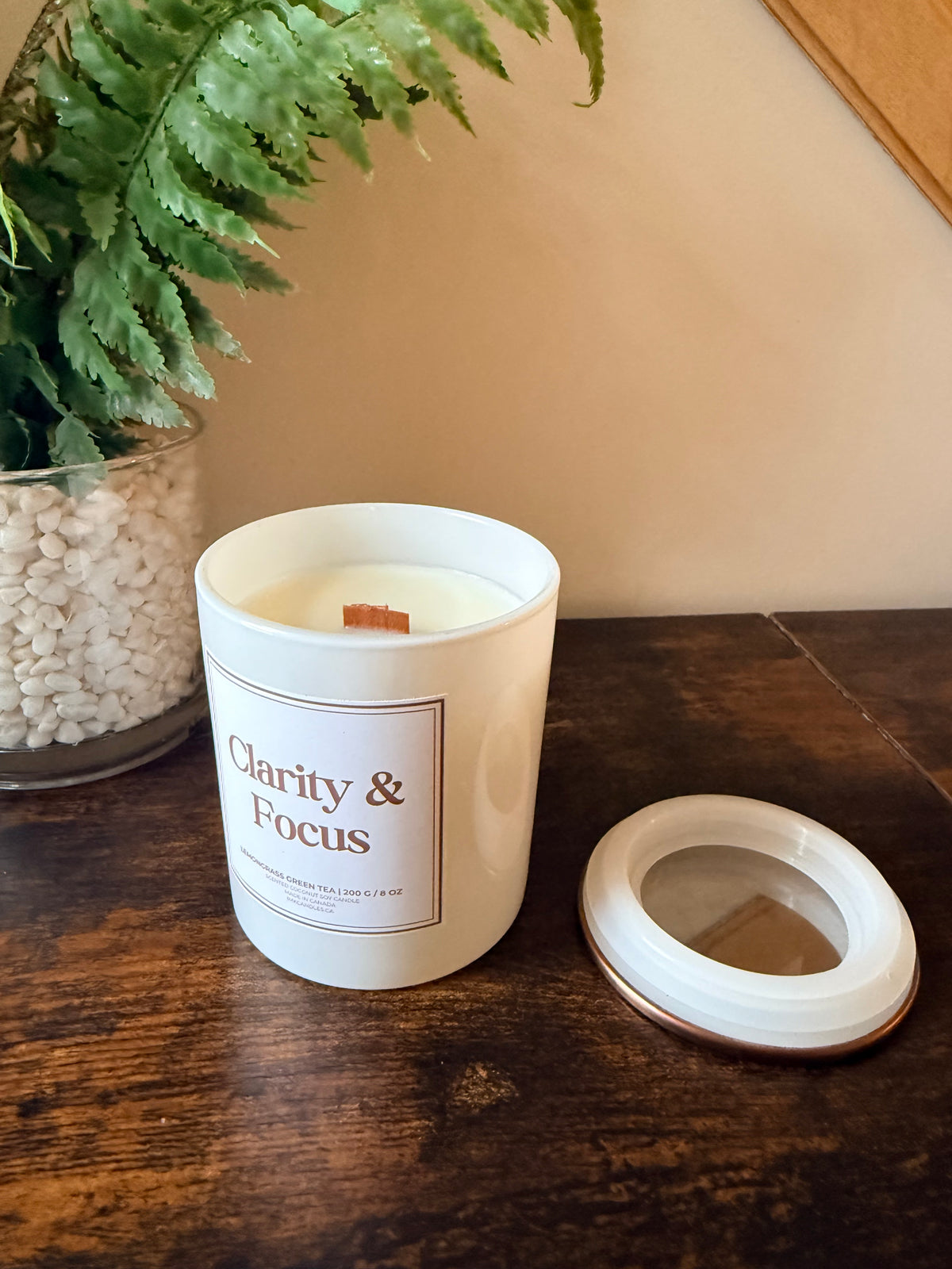 Clarity & Focus Candle with Crackly Wooden Wick 8 oz - made from natural Coconut Soy Wax - Lemongrass Green Tea
