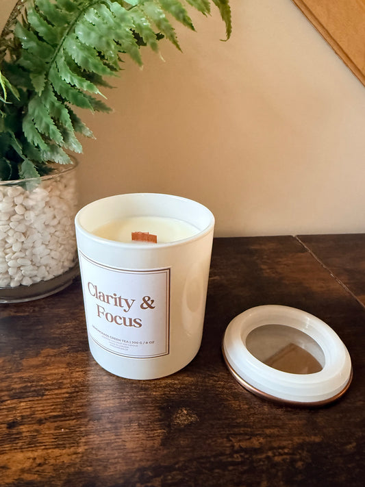 Clarity & Focus Candle with Crackly Wooden Wick 8 oz - made from natural Coconut Soy Wax - Lemongrass Green Tea